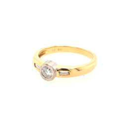 Pre Owned 18ct Diamond Solitaire Ring ZV891